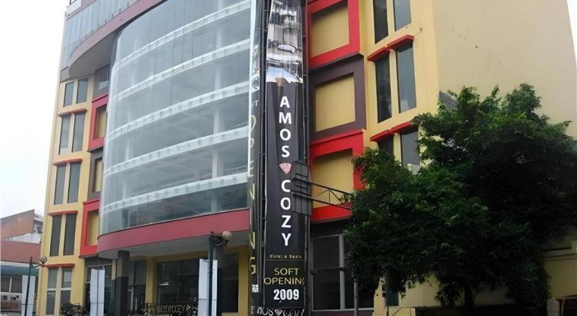 Amos Cozy Hotel Melawai Dżakarta Zewnętrze zdjęcie