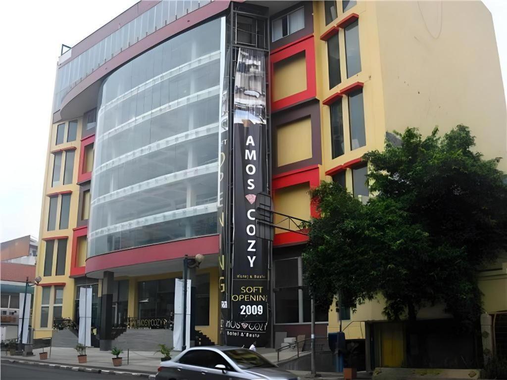 Amos Cozy Hotel Melawai Dżakarta Zewnętrze zdjęcie