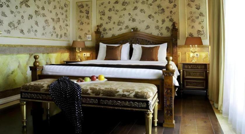 Amos Cozy Hotel Melawai Dżakarta Zewnętrze zdjęcie